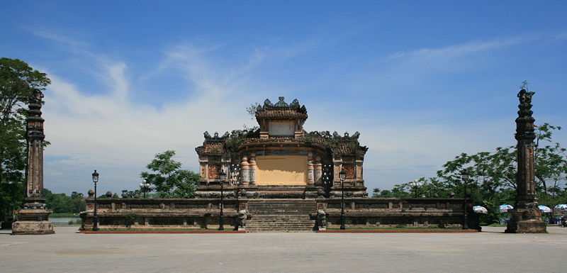 Photos Quoc Hoc College 3