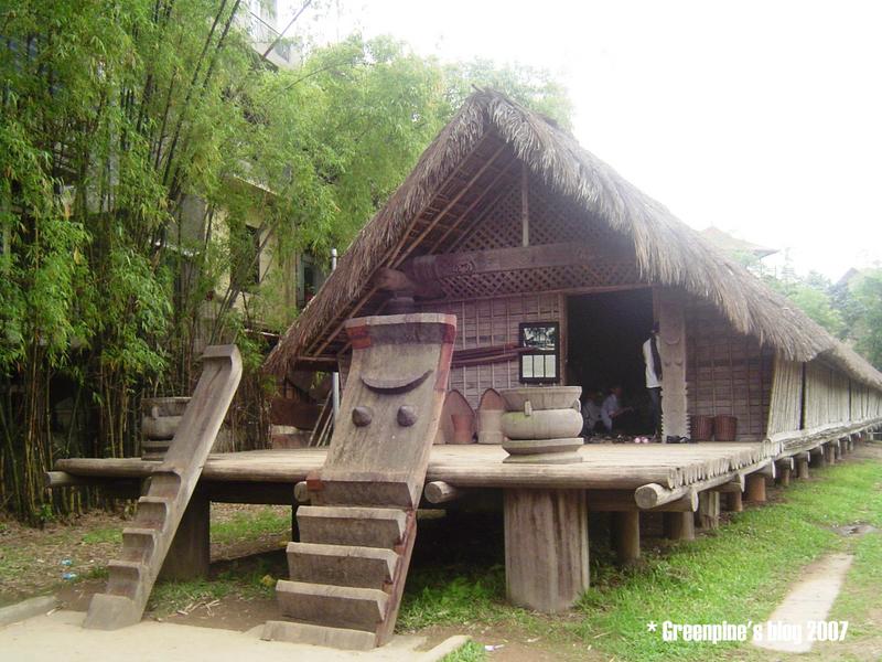 Photos Vietnam Museum of Ethnology 1
