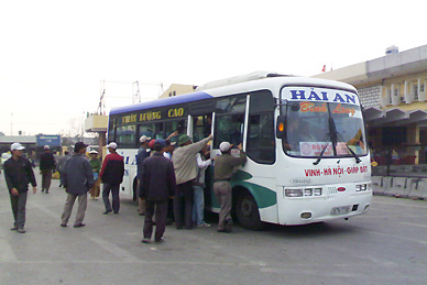 Photos Giap Bat Bus Station 1 - Giap Bat Bus Station