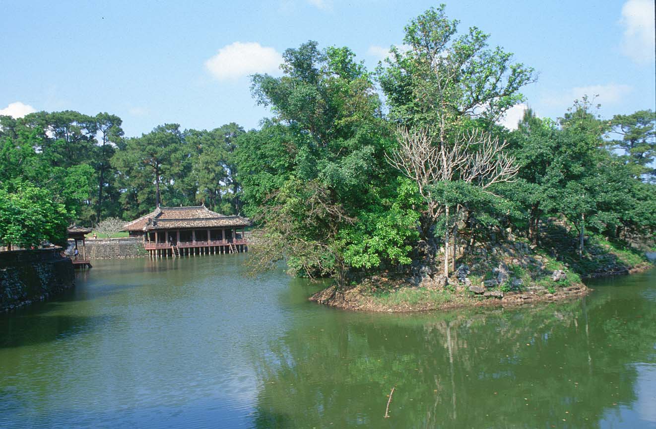 Photos Tu Duc Tomb 1