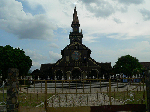 Photos Kon Tum Wooden Church 3