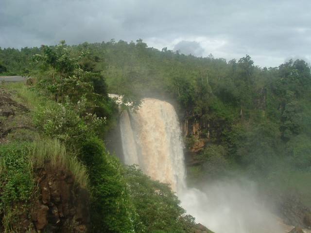 Photos Phu Cuong Waterfall 2