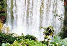 Photos Xung Khoeng Waterfall 1