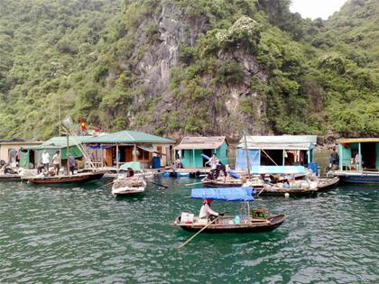 Photos Cua Van Fishing Village 1 - Cua Van Fishing Village