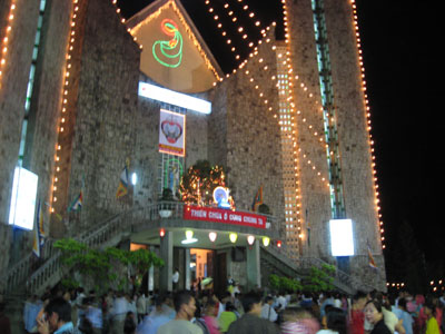 Photos Phu Cam Church 3