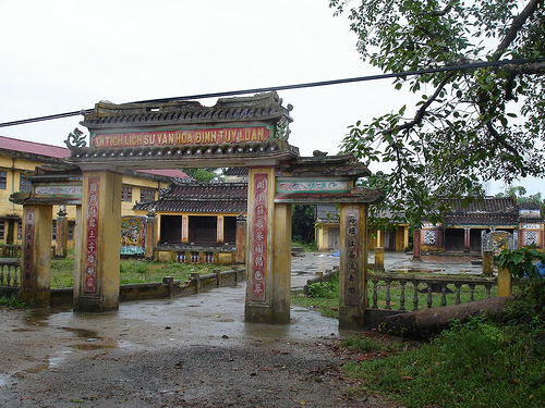 Photos Tuy Loan Communal House 2