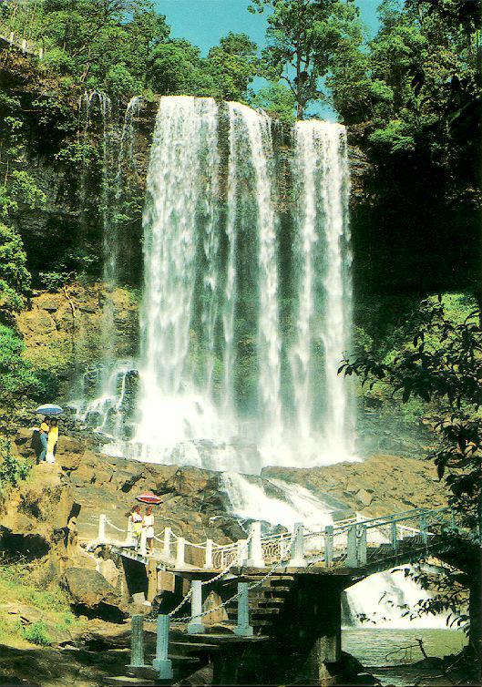 Photos Dambri Waterfall 1