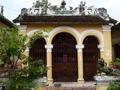 Photos Binh Thuy Communal House 3