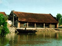 Photos Luu Khe Communal House 2