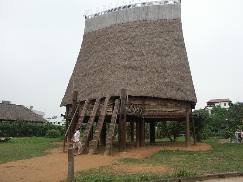 Photos Tay Nguyen Communal House 1