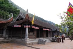 Photo of Entry:  Holy Yen Tu (Yên Tử)
