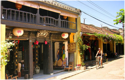 Photo of Entry:  Old architecture in Hoi An