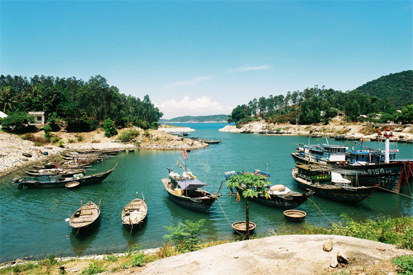 Photo of Entry:  Cham Archipelago – a must see site of a Hoi An tour
